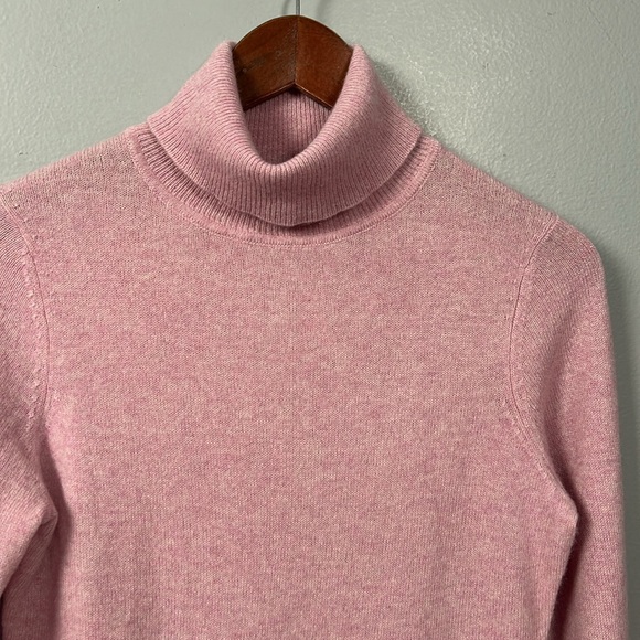 Charter Club Pink Cashmere Turtleneck Long Sleeve Sweater size S - Picture 4 of 8